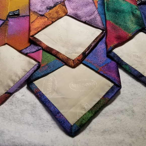 4 Vintage, Colorful and Fun Missoni. - Picture 4 of 5